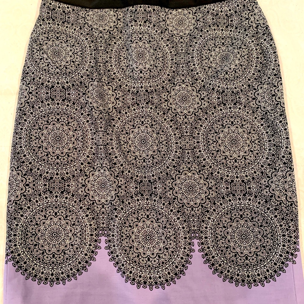 NWT Chic Pencil Skirt